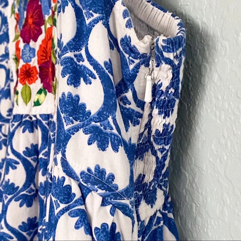 Eshakti•Boho Maxi Dress with Floral Embroidery - Picture 4 of 12